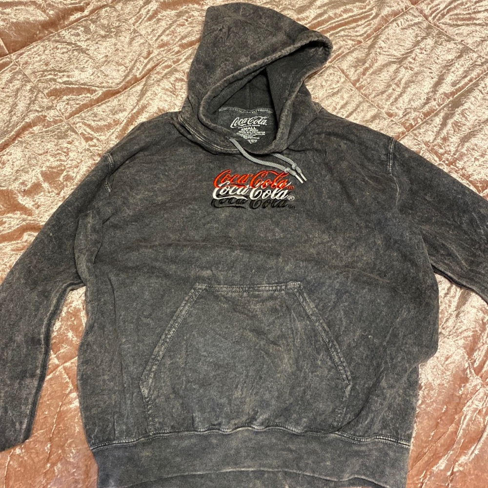 Coca-Cola sweatshirt SIZE SMALL - VERY GENTLY USED - GREAT CONDITION